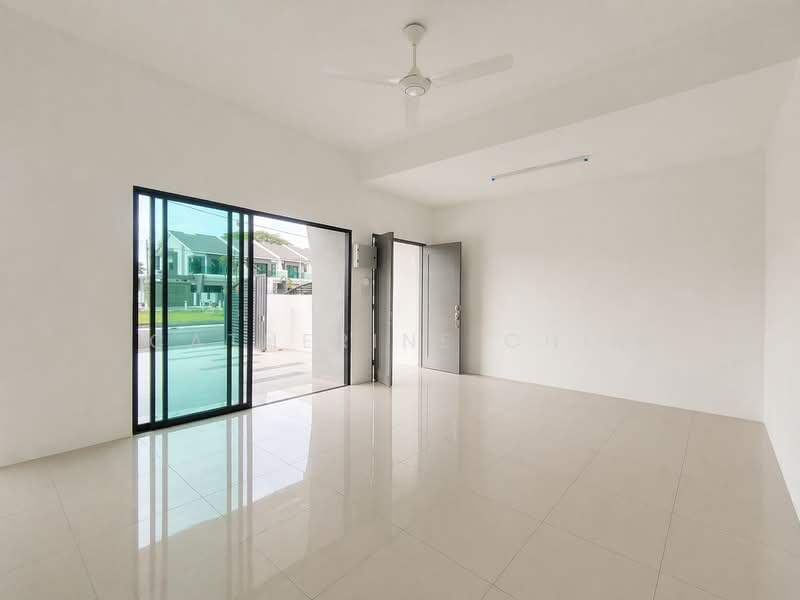 2-storey Terraced House for Sale in Ipoh (Perak) - Catherine Chin - Living Room - PropertyGuru.com.my