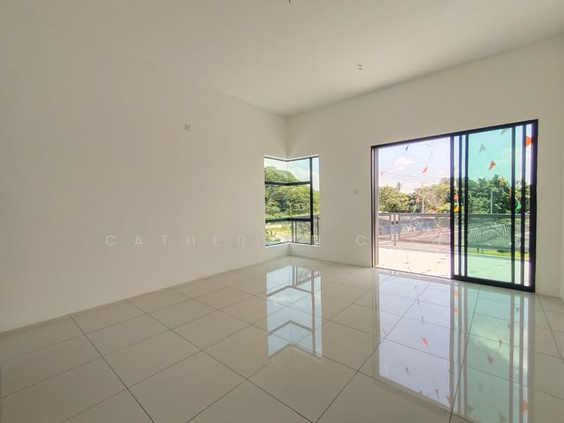 2-storey Terraced House for Sale in Ipoh (Perak) - Catherine Chin - Living Room - PropertyGuru.com.my