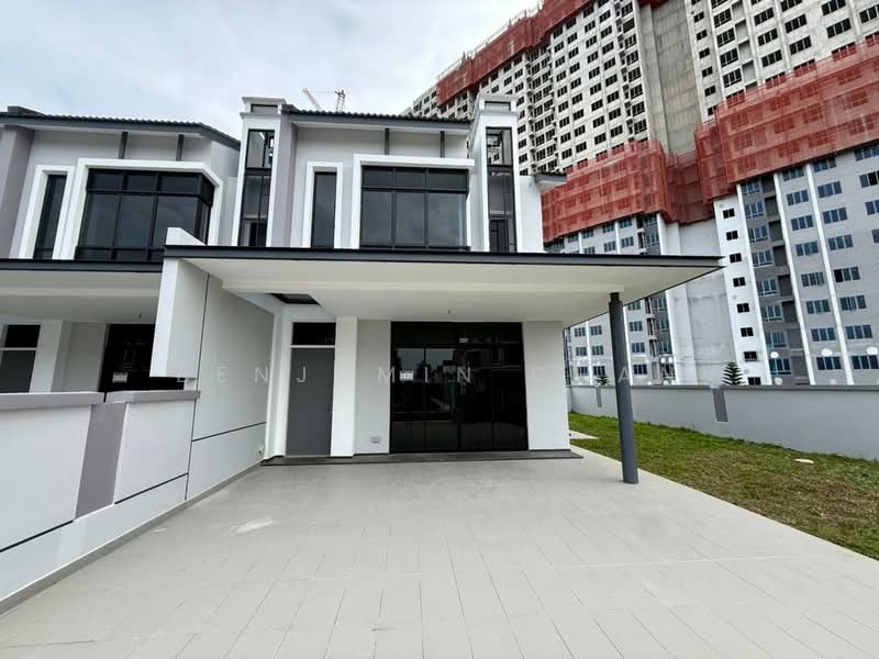 2-storey Terraced House for Sale in Taman Mount Austin (Tebrau) - Benjamin Chan - Exterior - PropertyGuru.com.my