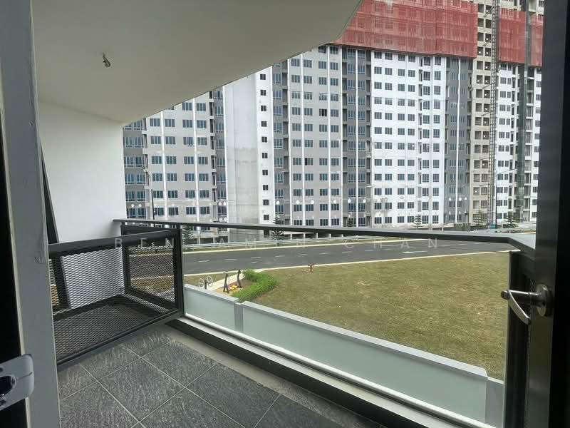 2-storey Terraced House for Sale in Taman Mount Austin (Tebrau) - Benjamin Chan - Balcony - PropertyGuru.com.my