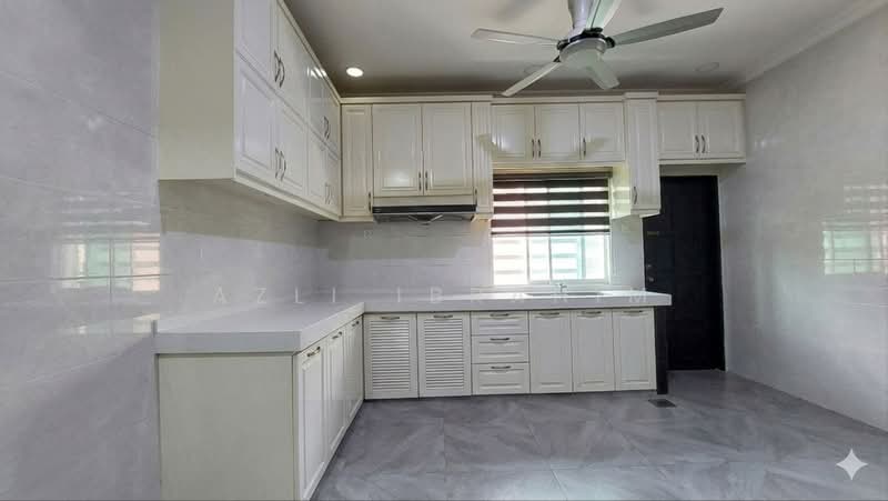 2-storey Terraced House for Sale in Taman Puchong Prima (Puchong) - Azli Ibrahim - Kitchen - PropertyGuru.com.my