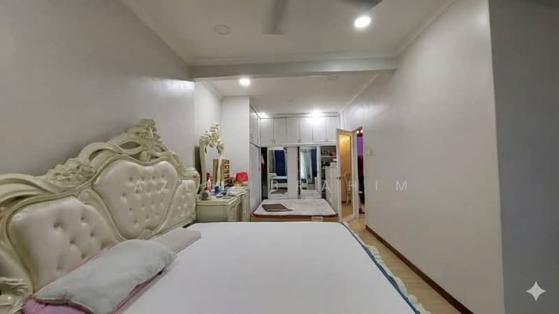 2-storey Terraced House for Sale in Taman Puchong Prima (Puchong) - Azli Ibrahim - Master Bedroom - PropertyGuru.com.my