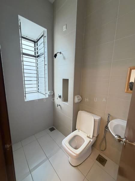 Rumah Kluster untuk Dijual di Iskandar Puteri (Nusajaya) (Johor) - Anson Chua - Bathroom - PropertyGuru.com.my