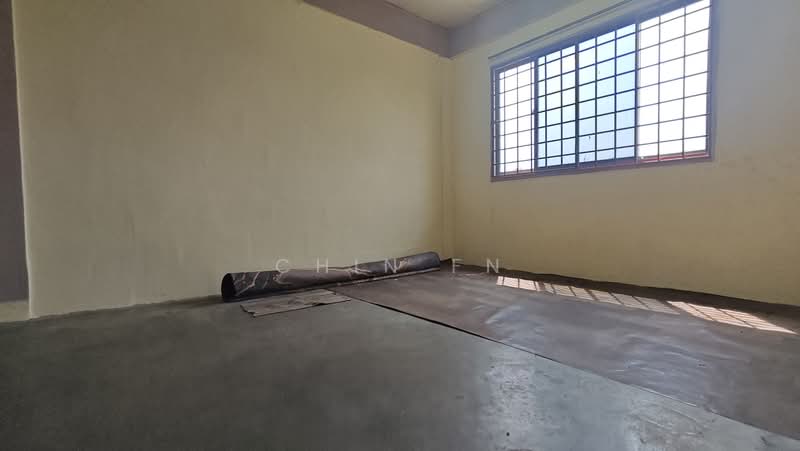 Flat for Sale at Rumah Pangsa Batu Berendam - CHIN FN - Interior - PropertyGuru.com.my