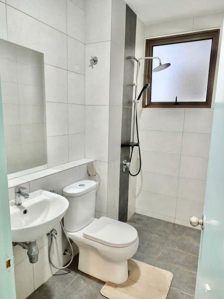 Kondominium untuk Disewa di Lake Point Residence - Kar Hooi - Bathroom - PropertyGuru.com.my