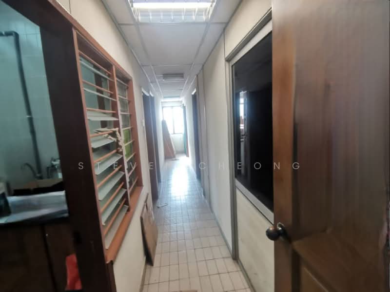 Shop / Office for Rent in Subang Jaya (Selangor) - Steven Cheong - Corridor - PropertyGuru.com.my