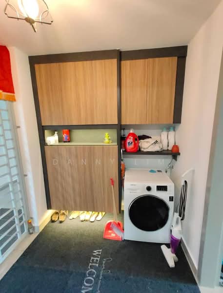 Servis Apartment untuk Disewa di Utropolis Urbano - Danny Lim - Entrance - PropertyGuru.com.my
