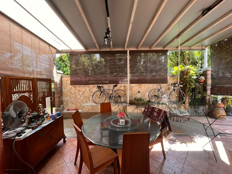 2.5-storey Terraced House for Sale in Bukit Jelutong (Shah Alam) - Norish Aminudin - Exterior - PropertyGuru.com.my