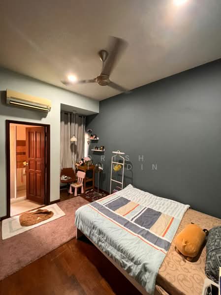 2.5-storey Terraced House for Sale in Bukit Jelutong (Shah Alam) - Norish Aminudin - Bedroom - PropertyGuru.com.my