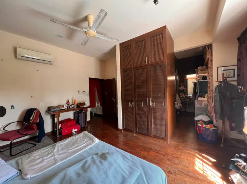 2.5-storey Terraced House for Sale in Bukit Jelutong (Shah Alam) - Norish Aminudin - Bedroom - PropertyGuru.com.my