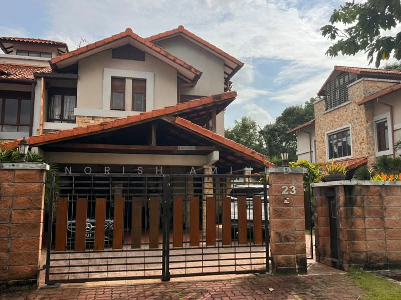 2.5-storey Terraced House for Sale in Bukit Jelutong (Shah Alam) - Norish Aminudin - Exterior - PropertyGuru.com.my