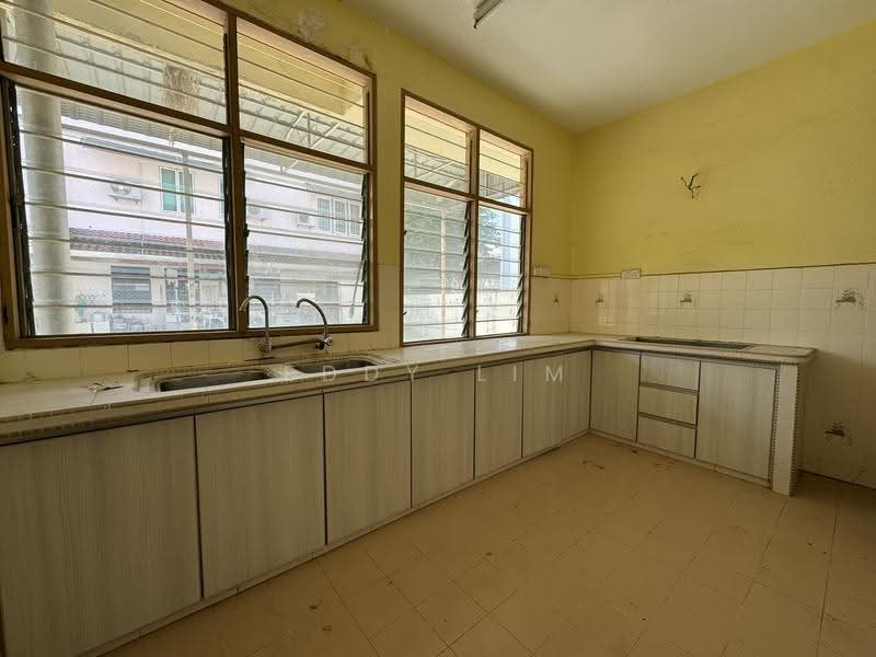 Semi-Detached House for Sale in Sungai Ara (Penang) - Eddy Lim - Kitchen - PropertyGuru.com.my