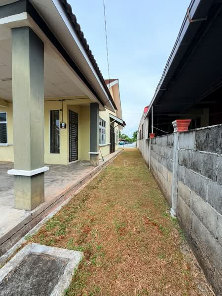 Semi-Detached House for Sale in Taman Penaga Permai (Penaga) - Aswad . - Exterior - PropertyGuru.com.my