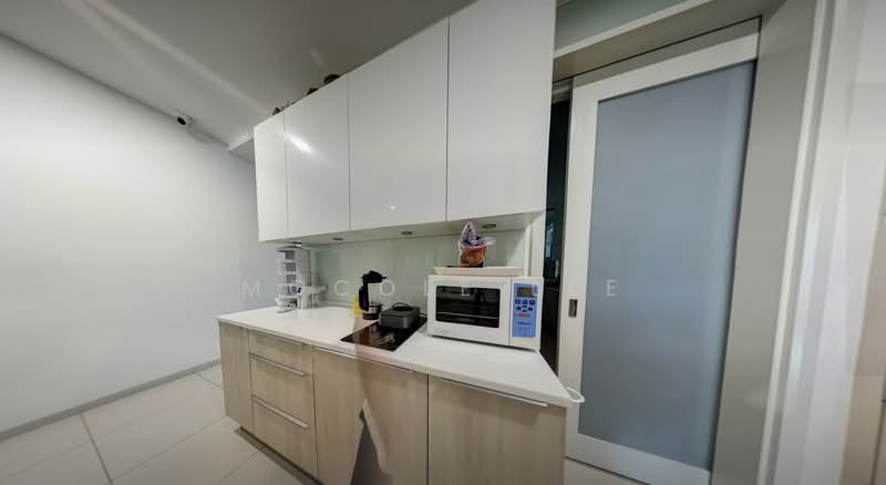 Kondominium untuk Dijual di The Light Collection III - Mocole Lee - Kitchen - PropertyGuru.com.my