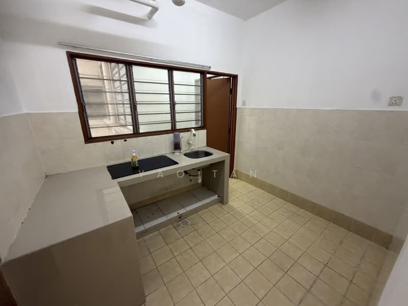 Pangsapuri untuk Disewa di Berlian Subang - Yao Tan - Kitchen - PropertyGuru.com.my