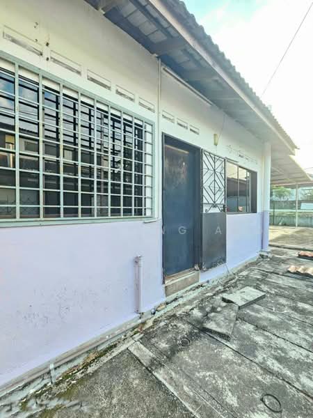 Rumah Teres 1 Tingkat untuk Dijual di Taman Johor Jaya (Johor Bahru) - Han Yong Ang - Exterior - PropertyGuru.com.my