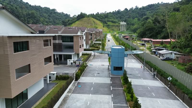 3-storey Terraced House for Sale in Kepong (Selangor) - Jolie Tan - PropertyGuru.com.my