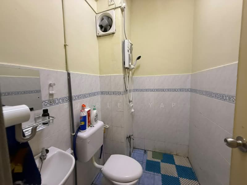 Rumah Bandar untuk Dijual di Johor Bahru (Johor) - Shirley Yap - Bathroom - PropertyGuru.com.my