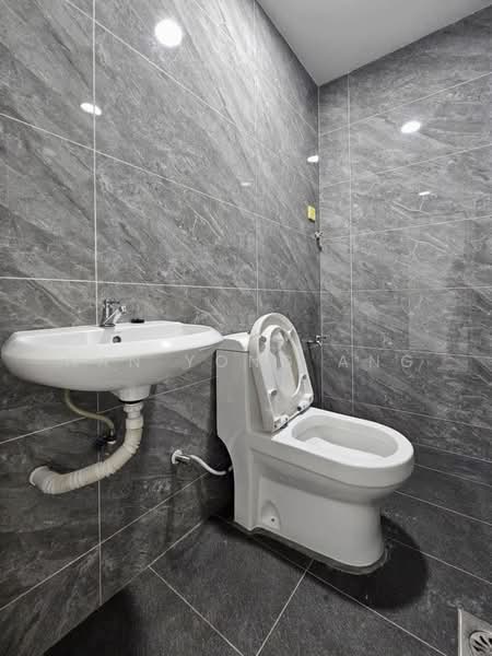 Rumah Teres 1 Tingkat untuk Dijual di Taman Puteri Wangsa (Ulu Tiram) - Han Yong Ang - Bathroom - PropertyGuru.com.my