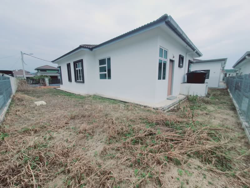 Bungalow for Sale in Taman Belimbing Setia (Durian Tunggal) - CHIN FN - Exterior - PropertyGuru.com.my