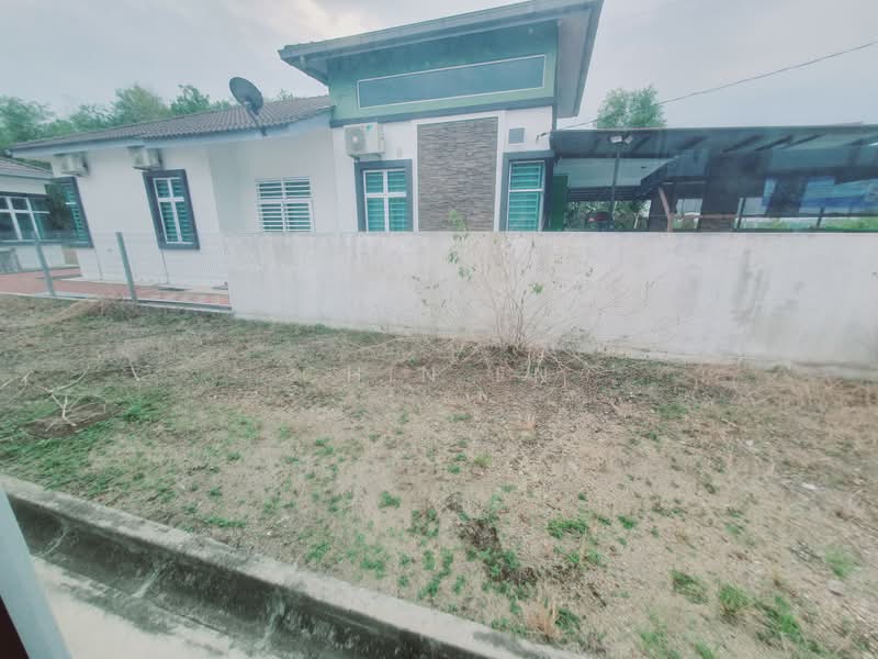 Bungalow for Sale in Taman Belimbing Setia (Durian Tunggal) - CHIN FN - Exterior - PropertyGuru.com.my