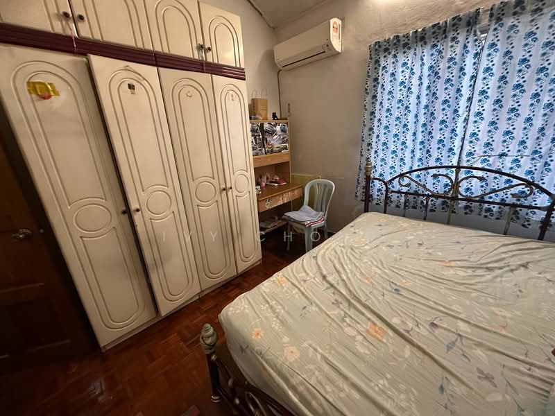 Rumah Teres 2 Tingkat untuk Dijual di Taman Sri Kepong Baru (Batu) - Ivy Chong - Bedroom - PropertyGuru.com.my
