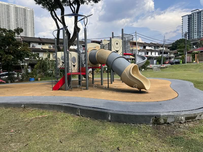 Rumah Teres 2 Tingkat untuk Dijual di Taman Sri Kepong Baru (Batu) - Ivy Chong - PropertyGuru.com.my