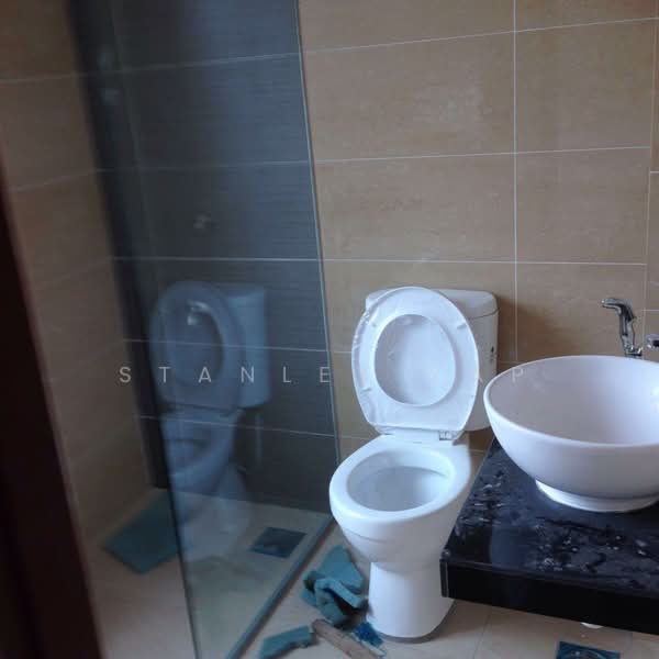 Rumah Banglo untuk Dijual di Taman Taynton View (Cheras) - Stanley Yap - Bathroom - PropertyGuru.com.my