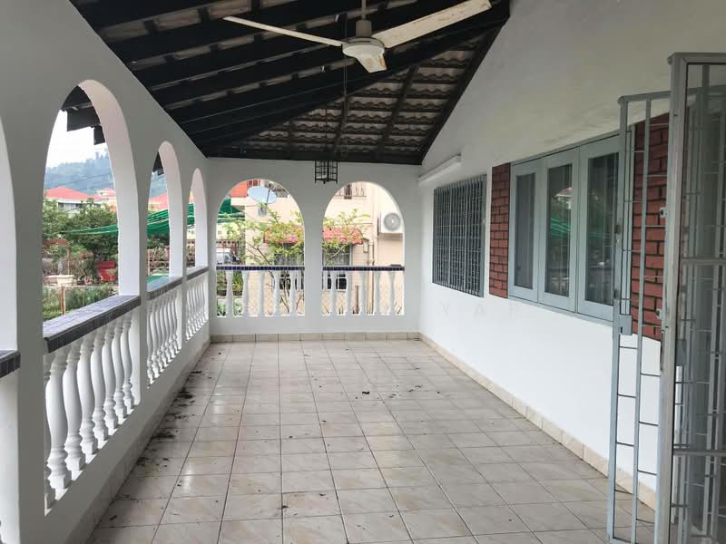 Rumah Banglo untuk Dijual di Taman Taynton View (Cheras) - Stanley Yap - Balcony - PropertyGuru.com.my