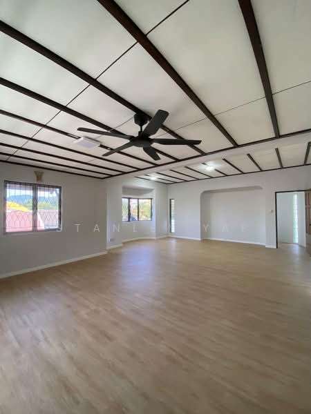 Rumah Banglo untuk Dijual di Taman Taynton View (Cheras) - Stanley Yap - Living Room - PropertyGuru.com.my