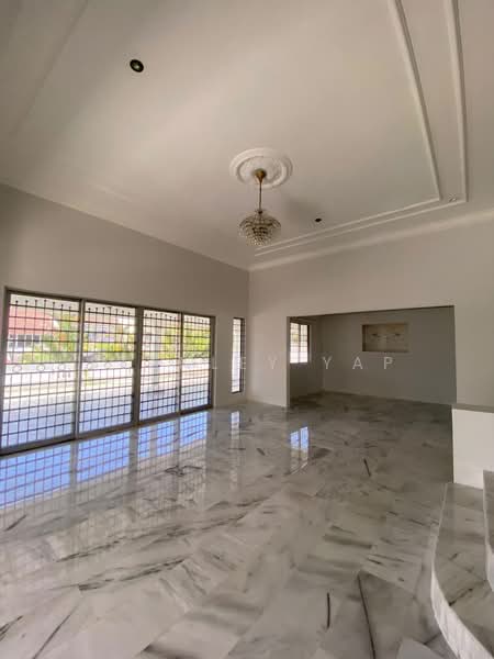 Rumah Banglo untuk Dijual di Taman Taynton View (Cheras) - Stanley Yap - Living Room - PropertyGuru.com.my