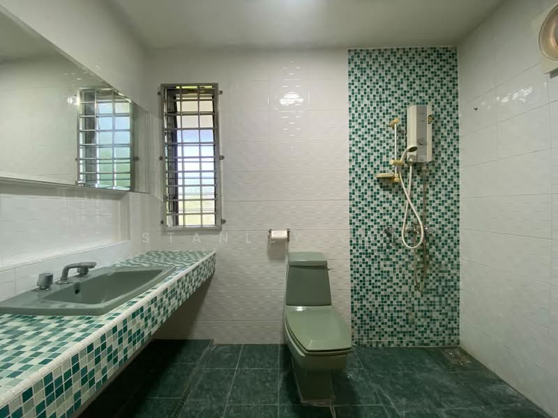 Rumah Banglo untuk Dijual di Taman Taynton View (Cheras) - Stanley Yap - Bathroom - PropertyGuru.com.my