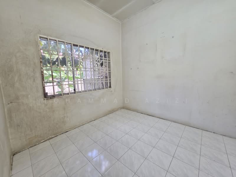 1-storey Terraced House for Sale in Bukit Beserah (Beserah) - Mohammad Azizi - PropertyGuru.com.my