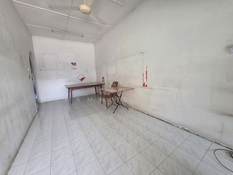 1-storey Terraced House for Sale in Bukit Beserah (Beserah) - Mohammad Azizi - PropertyGuru.com.my
