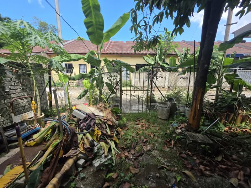 1-storey Terraced House for Sale in Bukit Beserah (Beserah) - Mohammad Azizi - PropertyGuru.com.my