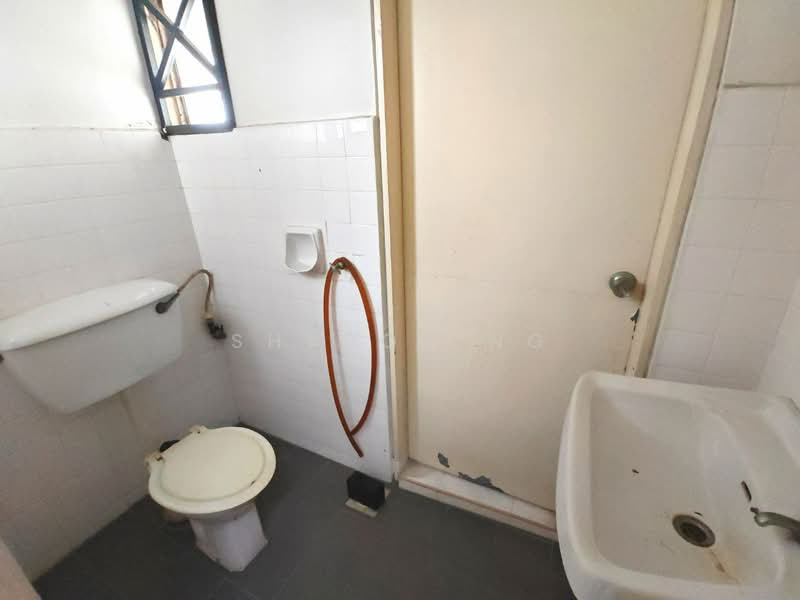 Rumah Teres 2 Tingkat untuk Dijual di Bandar Baru Permas Jaya (Permas Jaya) - Sharon Ng - Bathroom - PropertyGuru.com.my