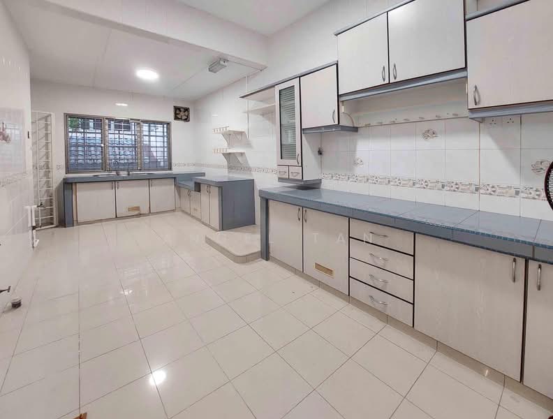 2.5-storey Terraced House for Sale in Bayan Hill Homes (Puchong) - Angel Tan - Kitchen - PropertyGuru.com.my
