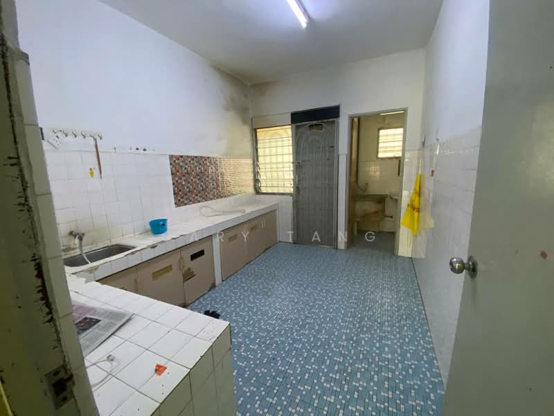 2-storey Terraced House for Sale in Taman Mewah (Ipoh) - Gary Tang - Kitchen - PropertyGuru.com.my