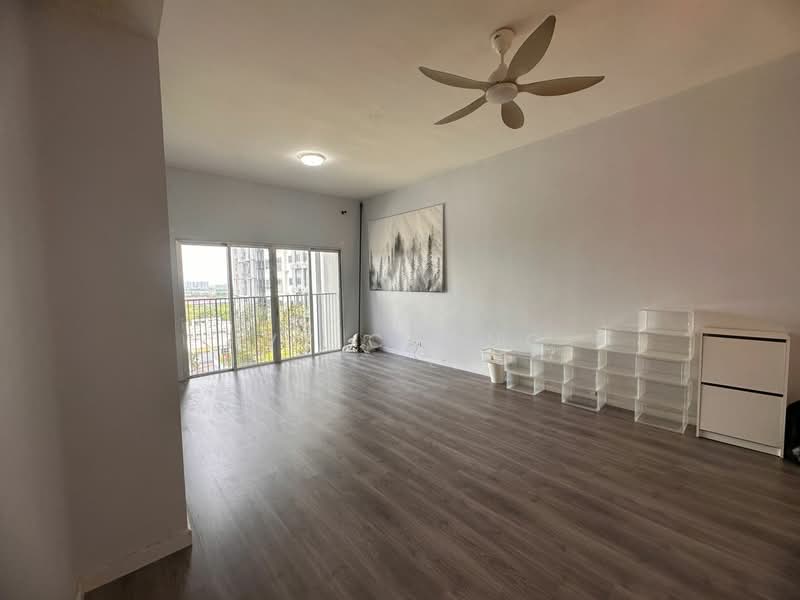Kondominium untuk Dijual di The Wharf Residence - Ivy Chong - Living Room - PropertyGuru.com.my