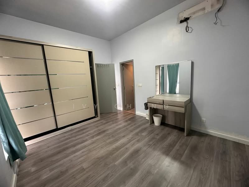 Kondominium untuk Dijual di The Wharf Residence - Ivy Chong - Bedroom - PropertyGuru.com.my