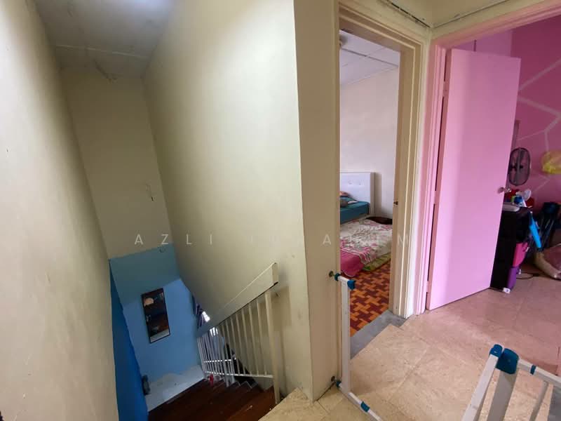 Rumah Teres 2 Tingkat untuk Dijual di Taman Tasik Semenyih (Semenyih) - Azli Ibrahim - Bedroom - PropertyGuru.com.my