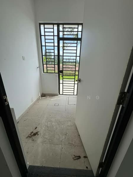 Rumah Teres 2 Tingkat untuk Dijual di Setia Eco Gardens (Gelang Patah) - Sharon Ng - Entrance - PropertyGuru.com.my