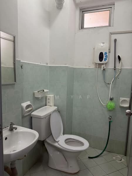 Apartment for Rent at Senibong Indah - Sam Yap - Bathroom - PropertyGuru.com.my