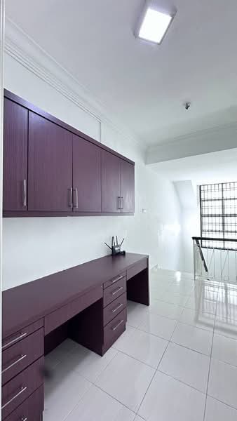 Rumah Bandar untuk Dijual di Johor Bahru (Johor) - Sharon Ng - Study - PropertyGuru.com.my