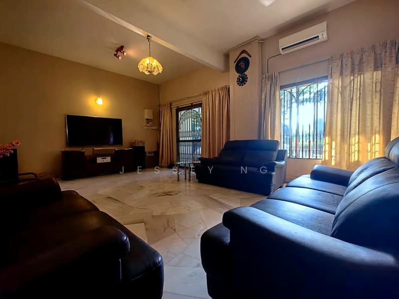 2-storey Terraced House for Sale in Taman Rapat Indah (Ipoh) - Jessey Ng - Living Room - PropertyGuru.com.my