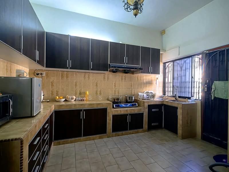 2-storey Terraced House for Sale in Taman Rapat Indah (Ipoh) - Jessey Ng - Kitchen - PropertyGuru.com.my