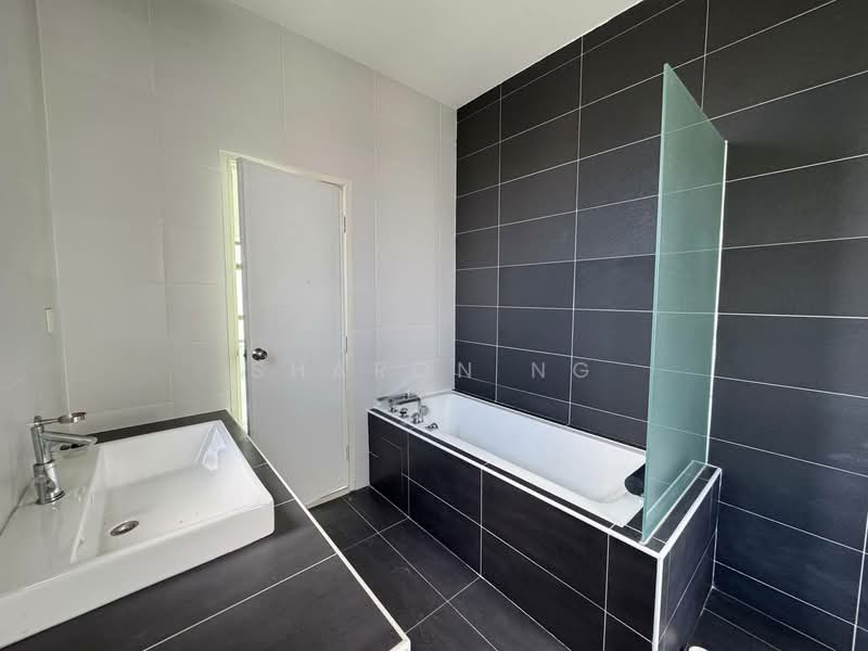Rumah Banglo untuk Dijual di Bukit Indah (Iskandar Puteri (Nusajaya)) - Sharon Ng - Bathroom - PropertyGuru.com.my