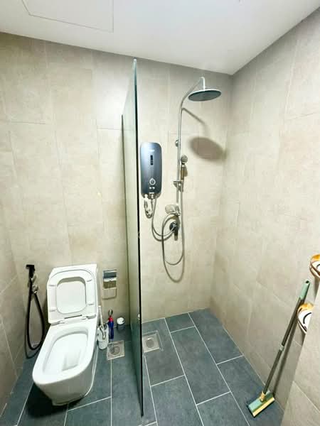 Servis Apartment untuk Disewa di East Parc @ Manjalara - Rex Tan - Bathroom - PropertyGuru.com.my