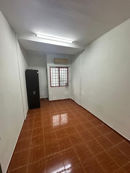Kondominium untuk Dijual di Miharja Condominium - Kok Weng Chong - Interior - PropertyGuru.com.my
