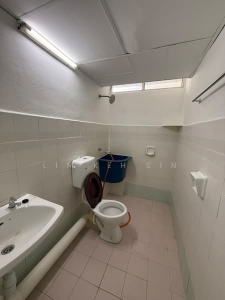 Apartment for Rent at Jade View - Lim Keh Sin - Bathroom - PropertyGuru.com.my